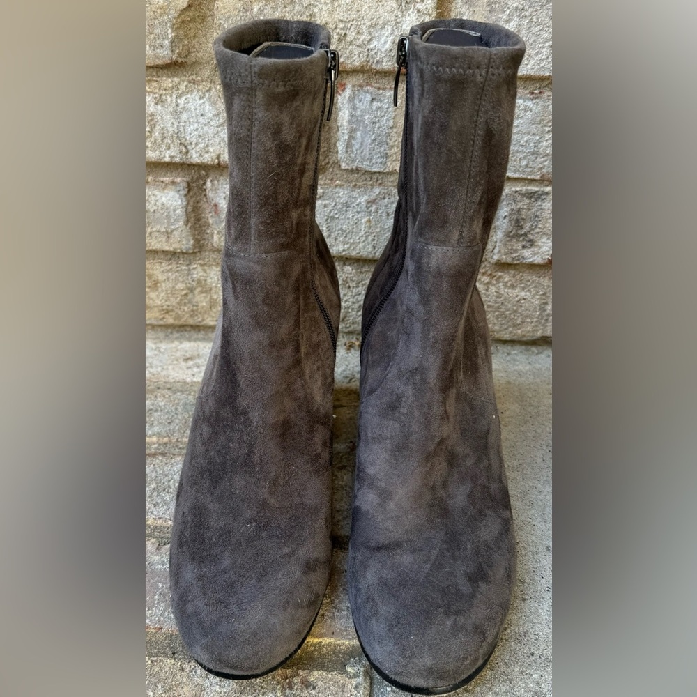 Via Spiga grey suede booties